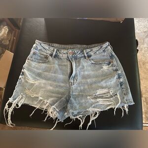American Eagle 🦅 high waisted short shorts. Excellent used condition.